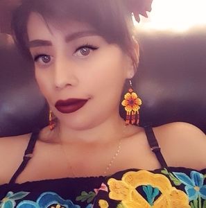 Meet your Posher, Miriam